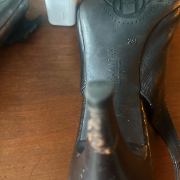 Hispanitas Made in Spain Spanish.3-D floral detail. Leather heels size 39.US 8.5 - Picture 12 of 16